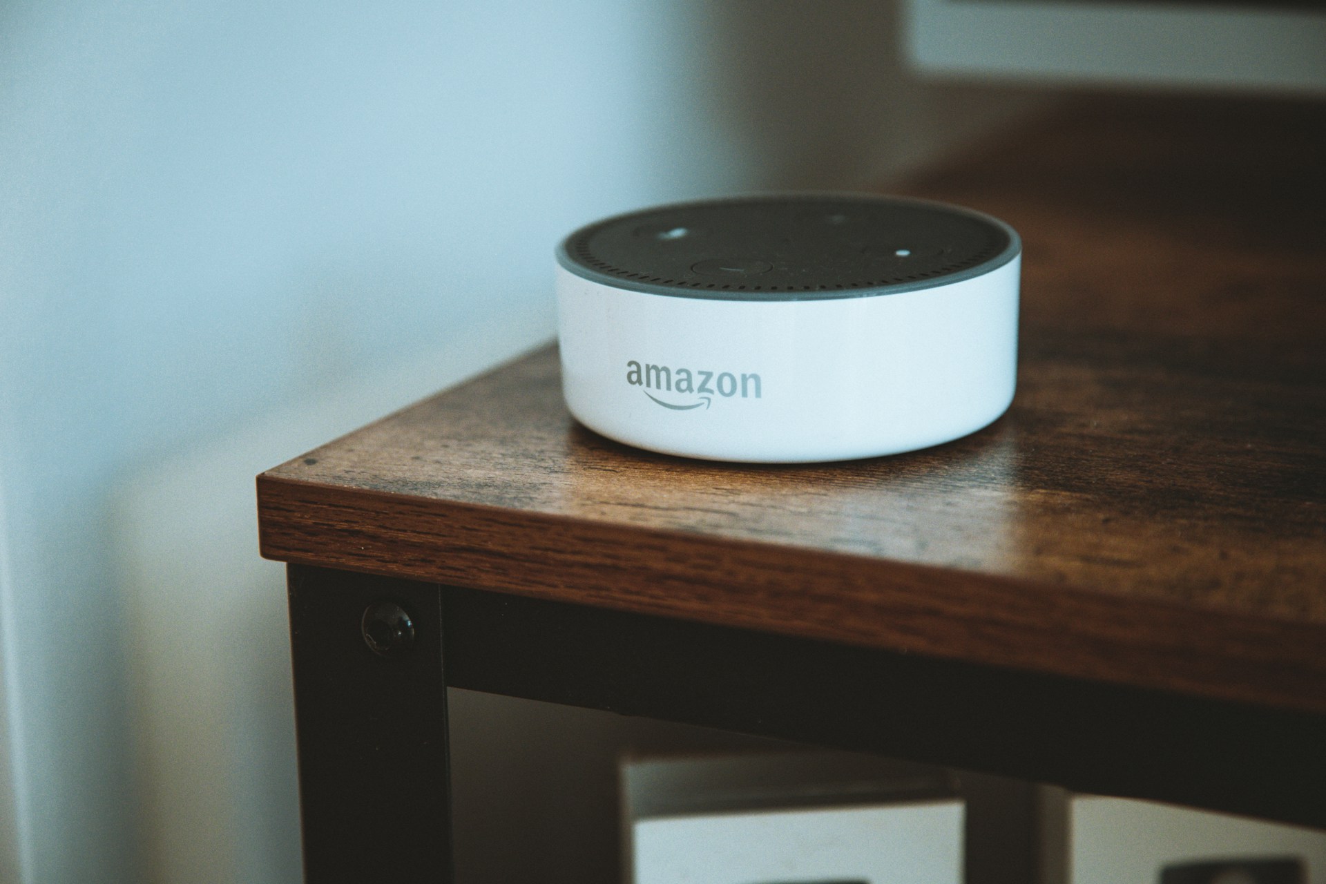 Amazon retrasa el lanzamiento de la nueva versión de Alexa debido a respuestas incorrectas